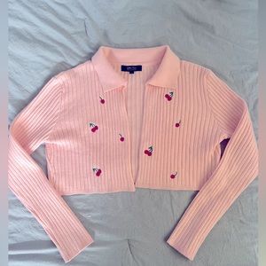 Women’s half length sweater